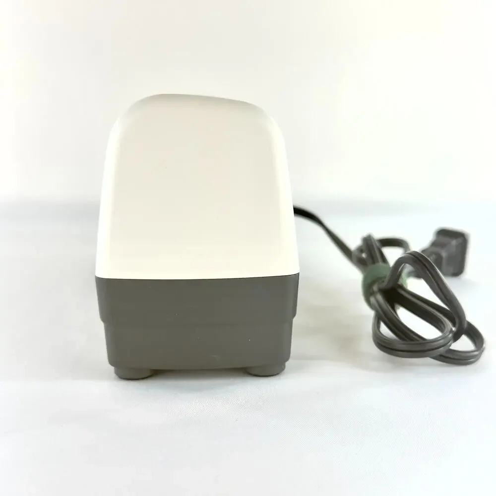 Chef's Choice Hybrid Model 250 Electric 3-Stage Knife Sharpener White
